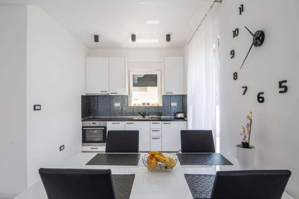 וודיצה Holiday House Gavran מראה חיצוני תמונה