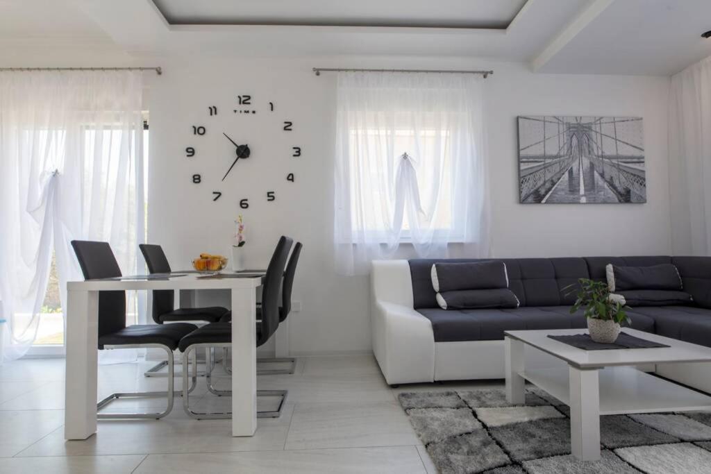 וודיצה Holiday House Gavran מראה חיצוני תמונה